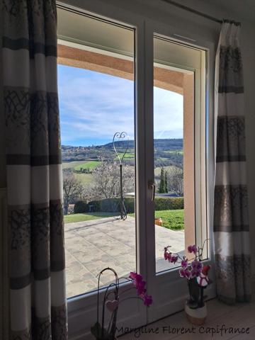 VUE IMPRENABLE & PRESTATIONS UNIQUES – VILLA DE 173 m² À LA ROCHE-BLANCHE