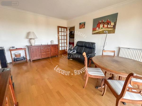 Appartement à vendre à Les Clayes-sous-Bois dans les Yvelines (78340), ref : 92076-99