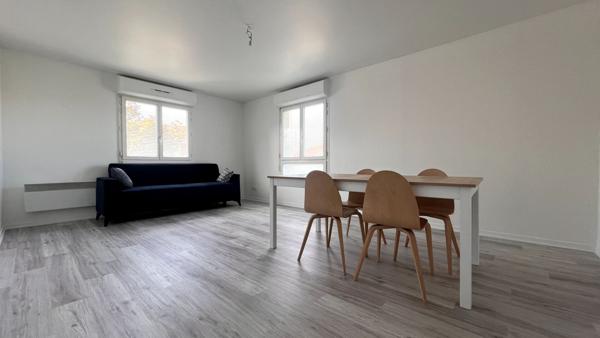 Appartement Corbeil Essonnes 2 pièce(s) MEUBLÉ
