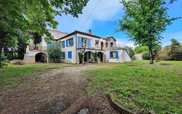 Maison à vendre    6 pièces • 317 m2 Marguerittes