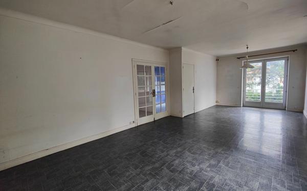 Maison à vendre    6 pièces • 317 m2 Marguerittes