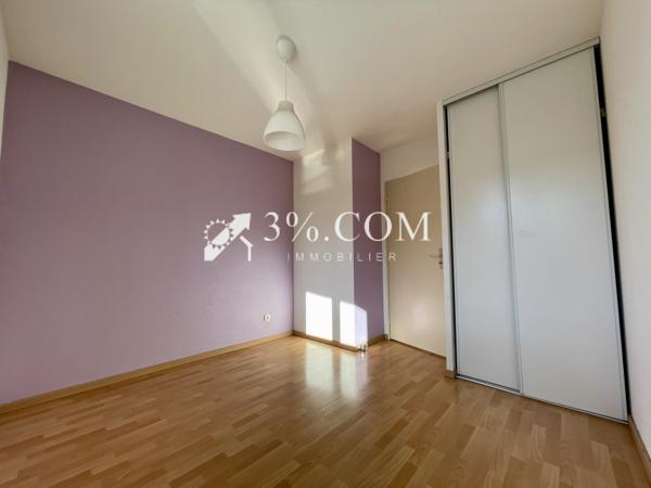 Appartement
                                                                                                                                                                                                                                                                                                                        3 pièce(s)                                                                                                                                                                                                          2 chambre(s)                                                                                                                                                                                                          64  m²