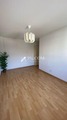 Appartement
                                                                                                                                                                                                                                                                                                                        3 pièce(s)                                                                                                                                                                                                          2 chambre(s)                                                                                                                                                                                                          64  m²