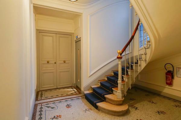 Appartement Paris 7 e - ÉCOLE MILITAIRE / GROS CAILLOU