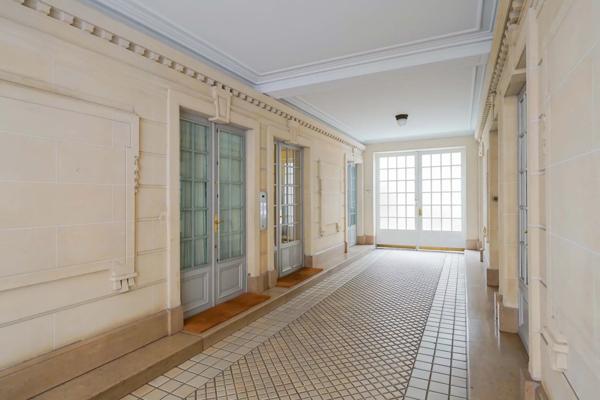 Appartement Paris 7 e - ÉCOLE MILITAIRE / GROS CAILLOU