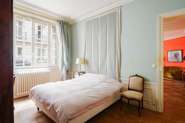 Appartement Paris 7 e - ÉCOLE MILITAIRE / GROS CAILLOU