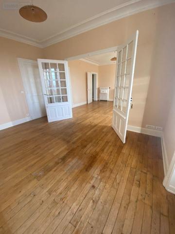 Appartement à vendre à Mauriac dans le Cantal (15200), ref : 15060/1185