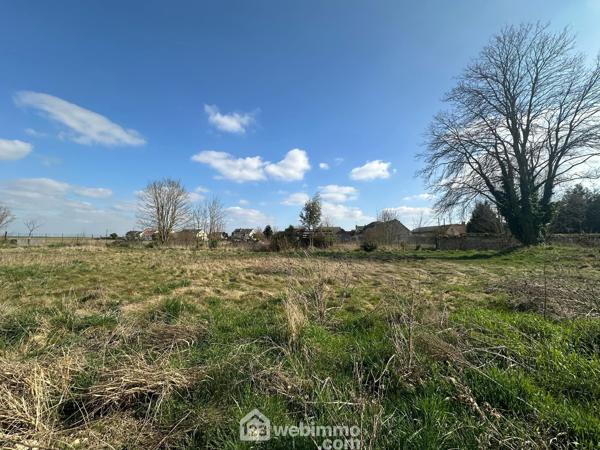 Terrain constructible 648 m² à Monceau-le-Waast 02000