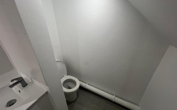 Appartement à vendre    2 pièces • 31,79 m2 Le Bourget