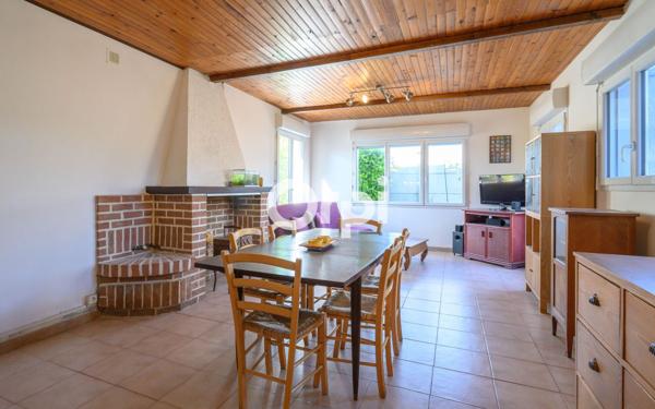 Maison à vendre    5 pièces • 149,37 m2 Hasnon