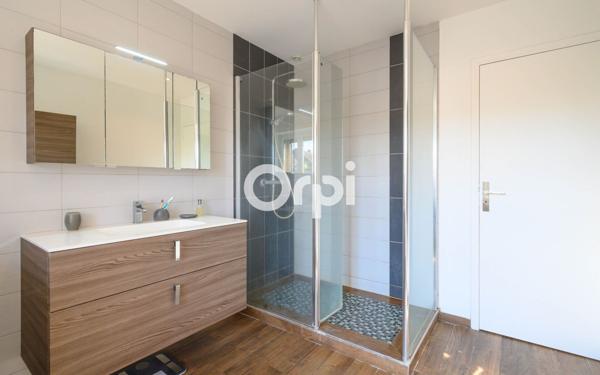 Maison à vendre    5 pièces • 149,37 m2 Hasnon