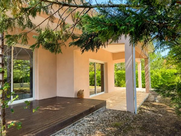 Maison contemporaine à 5 min de la N10 et proche de Mansle-l