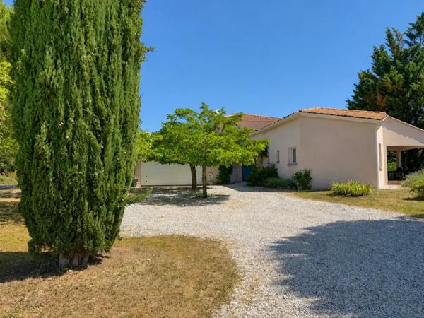 Maison contemporaine à 5 min de la N10 et proche de Mansle-l