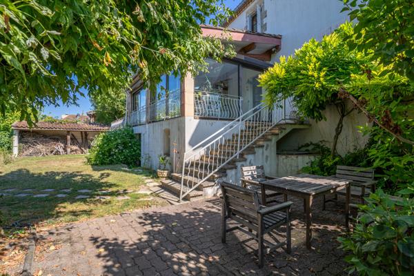 Maison de ville en pierre avec vue dominante à Monclar d'Agenais, Lot-et-garonne (47)