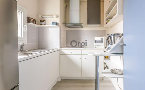 Appartement à vendre    2 pièces • 37,67 m2 Le Plessis-Robinson