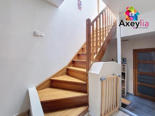 Perreux (42120) A VENDRE - MONTAGNY - MAISON DE VILLAGE RENOVEE, 3 CHAMBRES