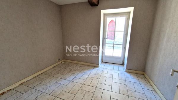 Charmant immeuble en pierre ( 2 logements ) au coeur de Lisle a 15 km de Perigueux