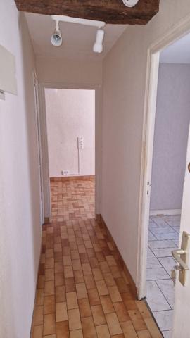 Charmant immeuble en pierre ( 2 logements ) au coeur de Lisle a 15 km de Perigueux