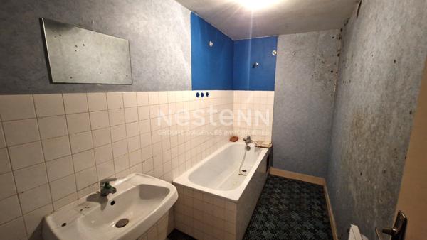 Charmant immeuble en pierre ( 2 logements ) au coeur de Lisle a 15 km de Perigueux