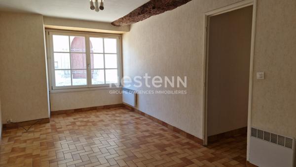 Charmant immeuble en pierre ( 2 logements ) au coeur de Lisle a 15 km de Perigueux