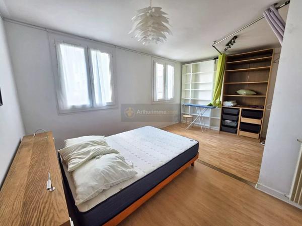Vente                                                      Appartement
                        
                     4 pièces                      80 m2                     à Brest