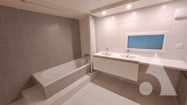 Maison 8 pièces 167 m2
