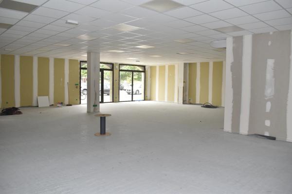 A vendre AIRVAULT Local commercial