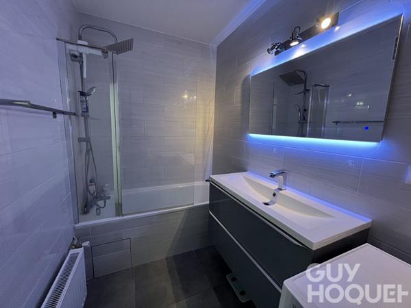 Appartement 3 pièces - 67 m² - Balcon