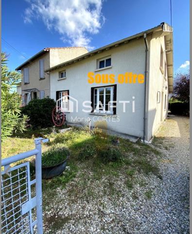 Proche zone commerciale