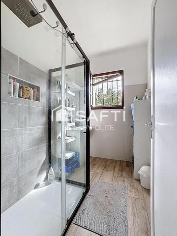 Jolie maison de 69 m2 avec double dépendance