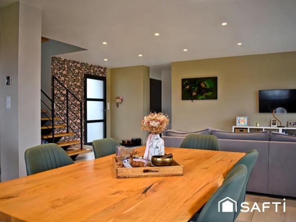 Maison récente avec dépendance pro & solaire