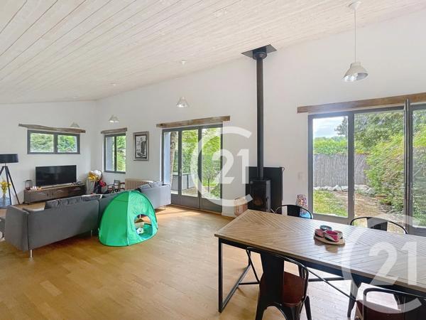 Maison à vendre  7 pièces - 213,99 m 2   ST SULPICE LA POINTE  - 81