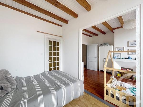 Maison à vendre  7 pièces - 213,99 m 2   ST SULPICE LA POINTE  - 81