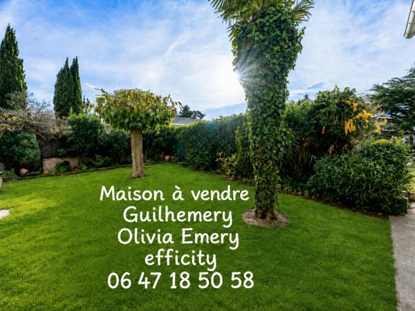 Maison
         7 pièces
        - 193 m² Exclusivité 1 099 000 € *