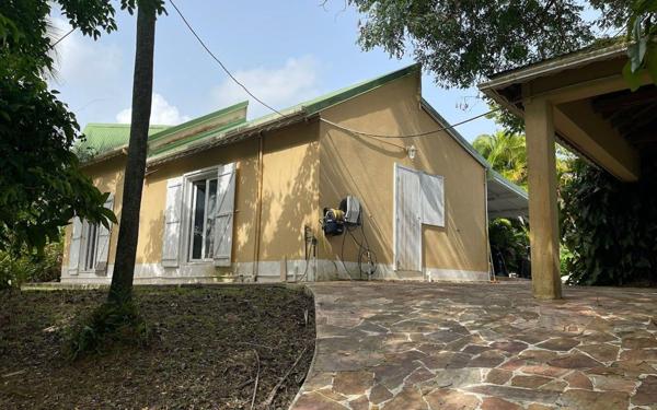 Maison à vendre    4 pièces • 158 m2 Petit-Bourg