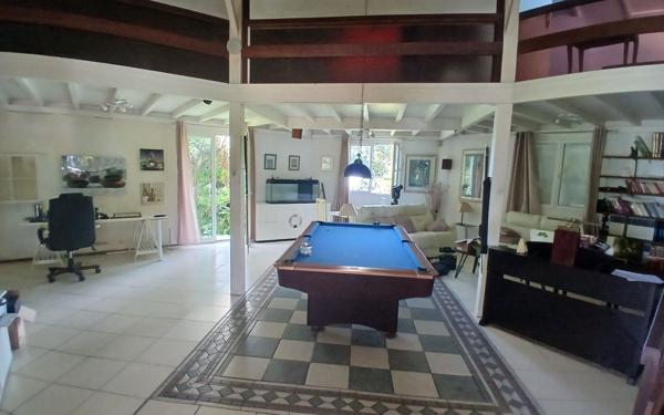 Maison à vendre    4 pièces • 158 m2 Petit-Bourg