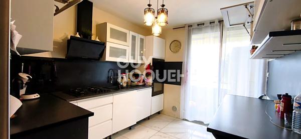 Montpellier T5 94 m2 + garage fermé + parking + cave