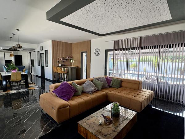 Maison 4 pièce(s) 3 chambre(s) 160 m²