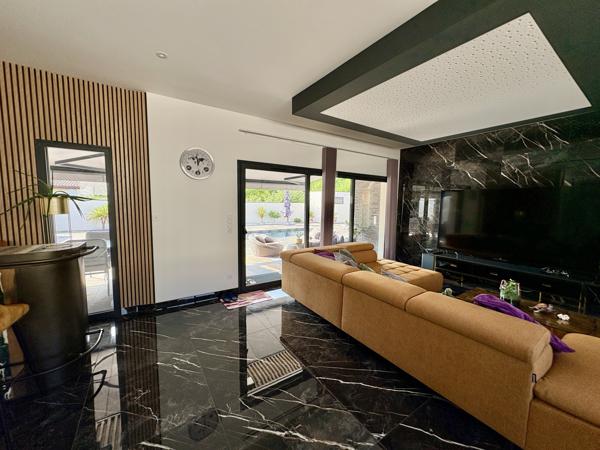 Maison 4 pièce(s) 3 chambre(s) 160 m²