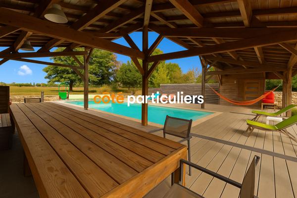 Vente Demeure de Prestige334,78 m² - 11 Pièces - VOUILLE LES MARAIS (85450)