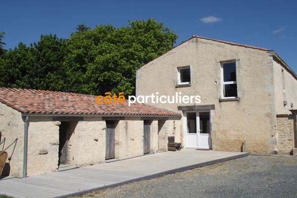 Vente Demeure de Prestige334,78 m² - 11 Pièces - VOUILLE LES MARAIS (85450)