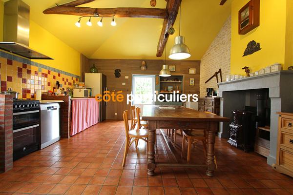 Vente Demeure de Prestige334,78 m² - 11 Pièces - VOUILLE LES MARAIS (85450)