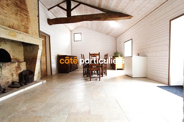 Vente Demeure de Prestige334,78 m² - 11 Pièces - VOUILLE LES MARAIS (85450)