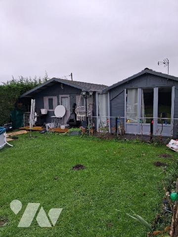 découvrez ce terrain d'agrément de 517m² offrant un cadre agréable et de nombreuses possibilité...