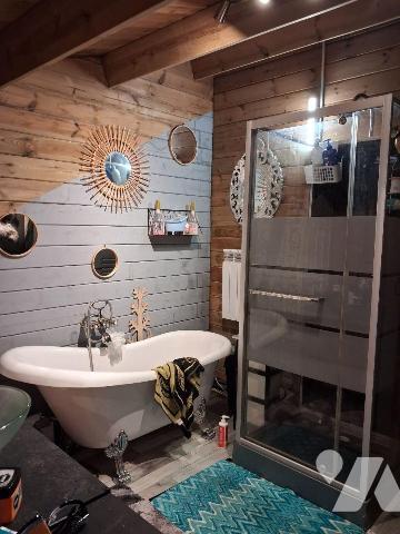 découvrez ce terrain d'agrément de 517m² offrant un cadre agréable et de nombreuses possibilité...