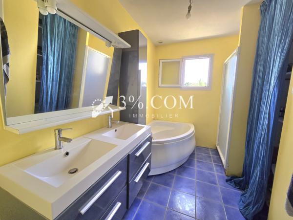 Villa 7 pièce(s) 5 chambre(s) 150 m²