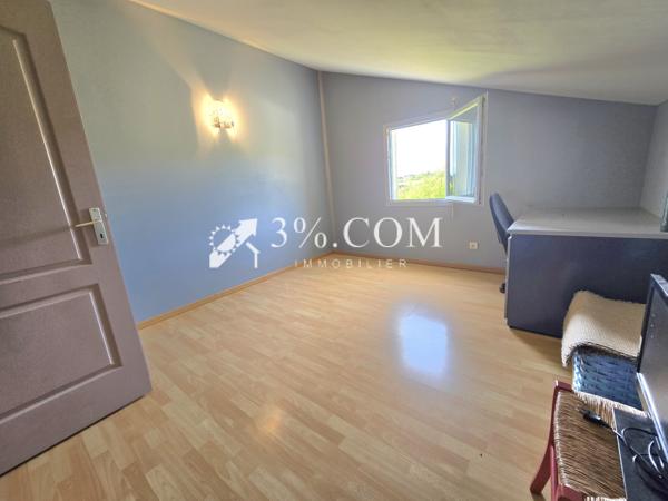 Villa 7 pièce(s) 5 chambre(s) 150 m²