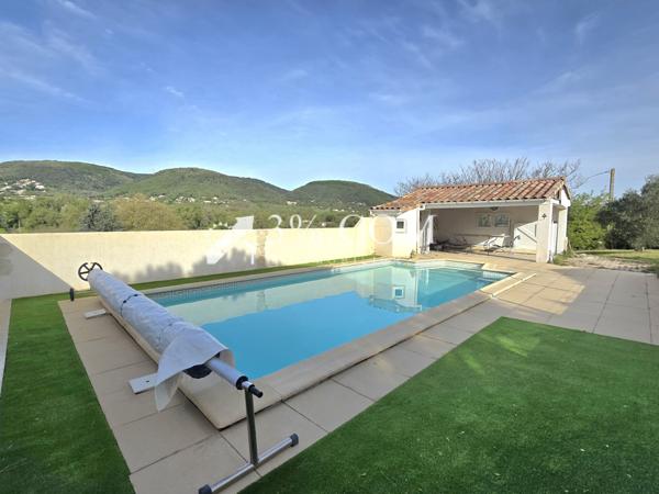 Villa 7 pièce(s) 5 chambre(s) 150 m²