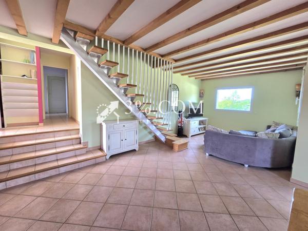 Villa 7 pièce(s) 5 chambre(s) 150 m²