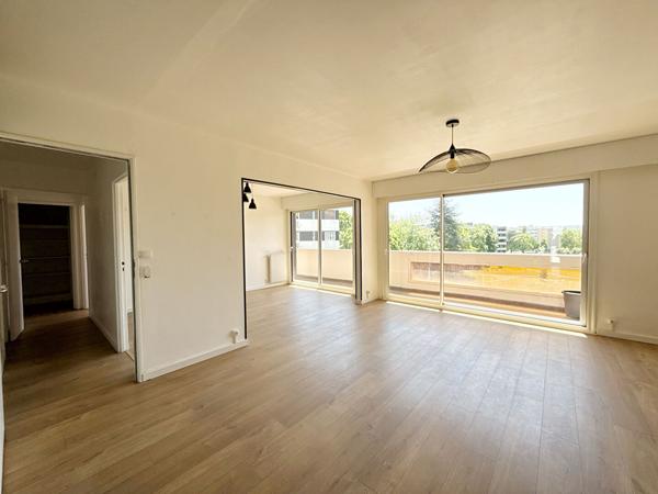 5 pièces 108.29 m2 Nanterre